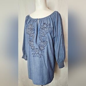 Bandolino Blue Denim Peasant Blouse  Embroidered Floral Cotton Top Size L
